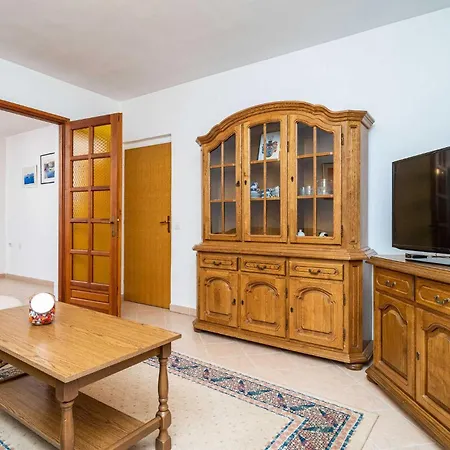 3 Bedroom Front In Slano