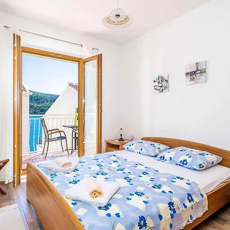 3 Bedroom Front In