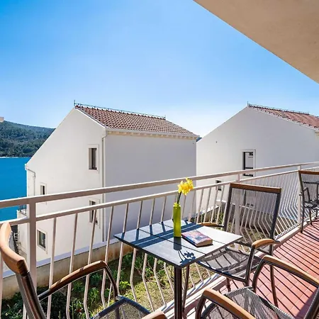 Apartamento Lovely In With Wifi *